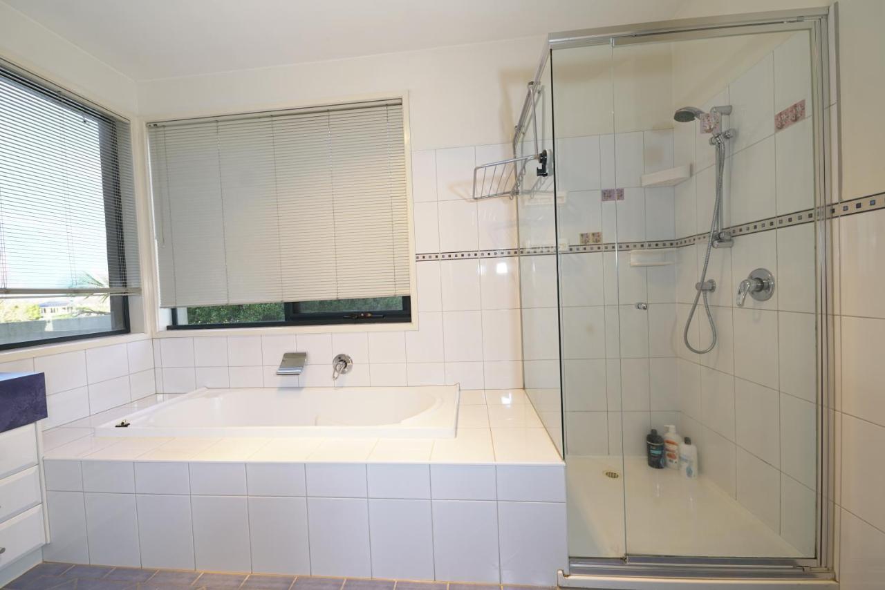Luxury 7Brm Entire House Lakeview Blackswans Wifi Bbq Resort Point Cook Exterior foto